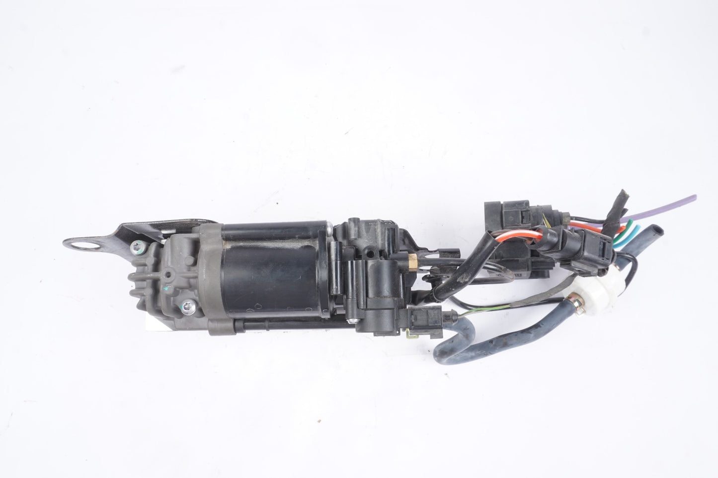 2012 - 2017 Audi A8 3.0l Air Suspension Compressor Pump OEM