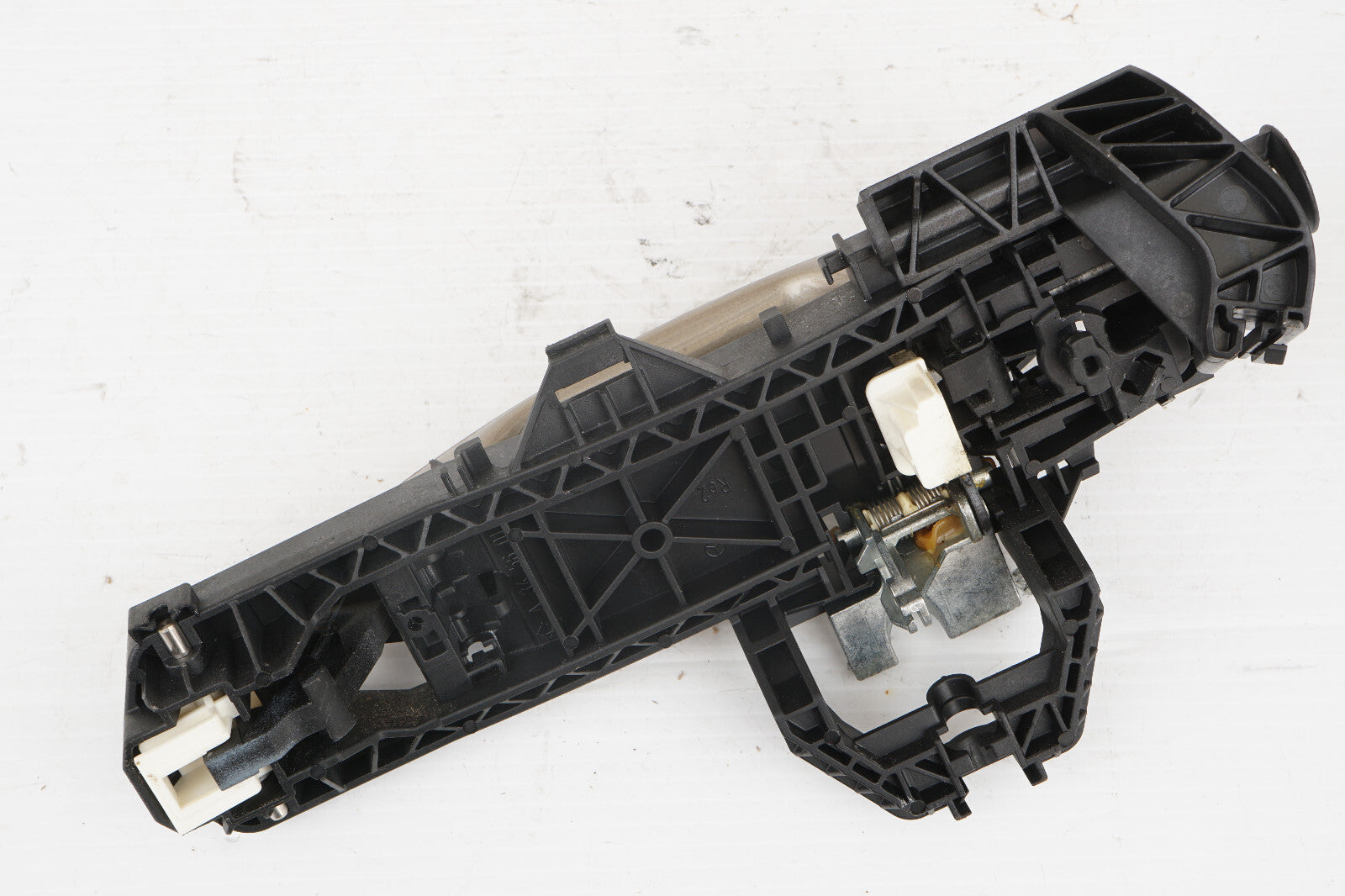 2008 - 2011 MERCEDES C300 W204 REAR RIGHT PASS SIDE EXTERIOR DOOR HANDLE OEM