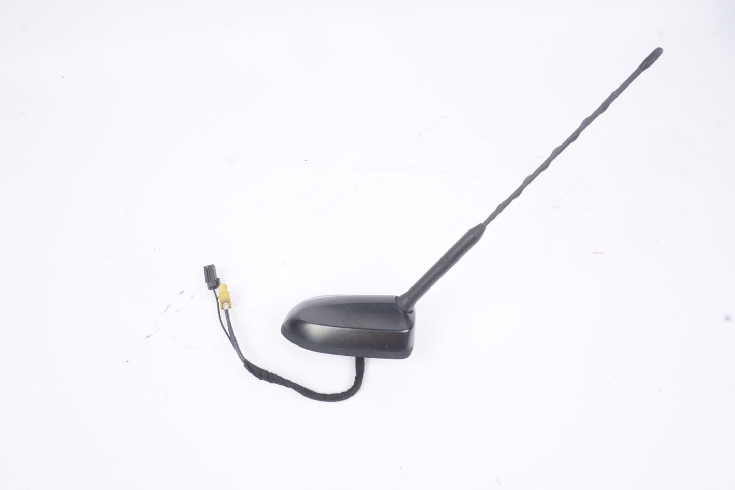 2016 - 2018 FORD FOCUS ROOF ANTENNA HM5T-19G461-BA OEM