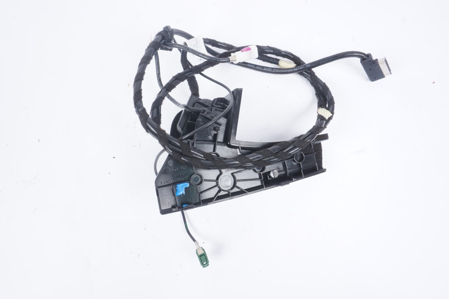 2008-2015 Mercedes W204 C250 C300 E350 Center Console USB Connect Mount Plate