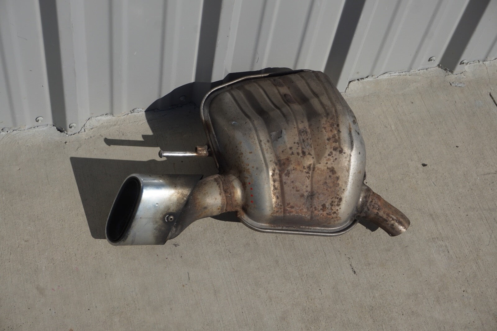 2003 - 2006 Mercedes Sl Class R230 Sl500 Muffler Exhaust Silencer Rear Right Oem
