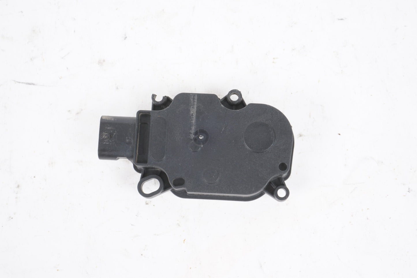 2013-17 Ford Focus Shutter Motor 6466R420 OEM