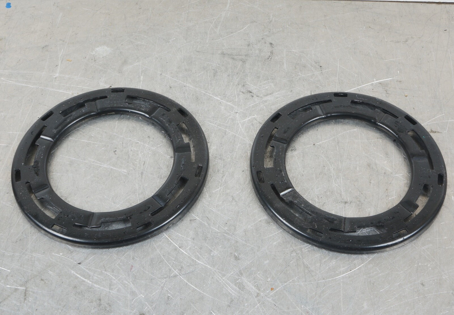 Mercedes Benz Pump Retaining Ring A0014710930 A0014710930 Pair