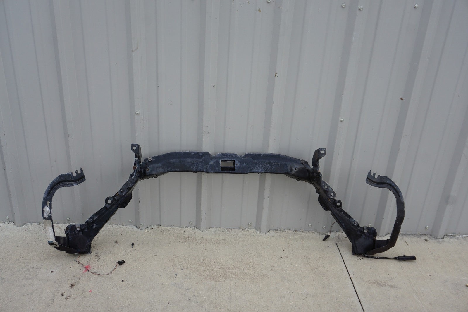 2003 - 2008 Mercedes Sl500 Sl600 Sl65 SL55 Radiator Core Support Front OEM