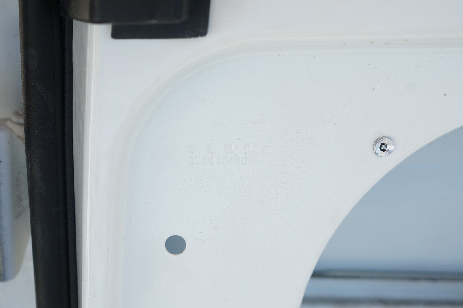 2008 - 2014 MERCEDES-BENZ C300 C250 C350 W204 REAR RIGHT DOOR SHELL OEM