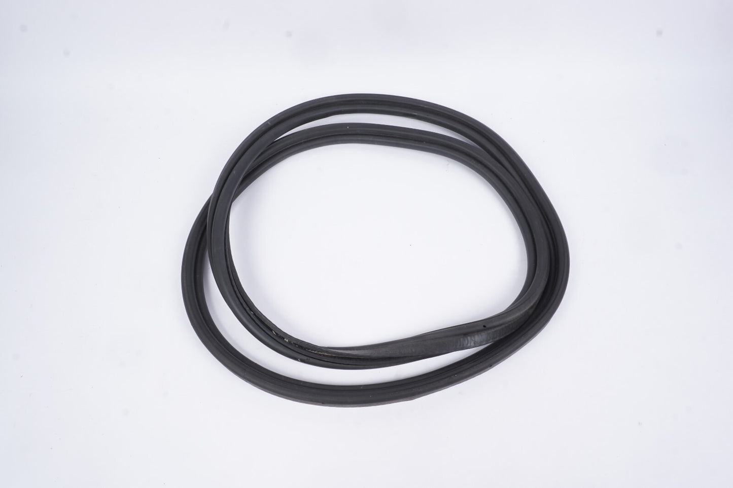 21 - 24 BMW 430I Convertible Trunk Weatherstrip Seal 7497536 OEM