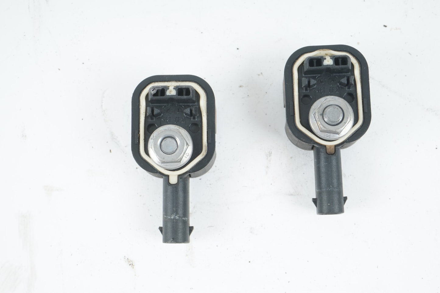 2010 - 2013 BMW 550GT F07 SENSORS LEFT & RIGHT 65779224178 OEM