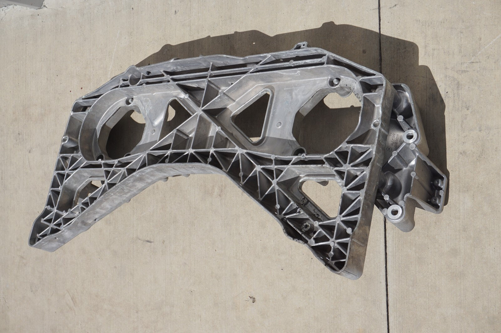 2021 - 2023 Polestar 2 Front Drive Unit Engine Crossmember Subframe 31686305 OEM