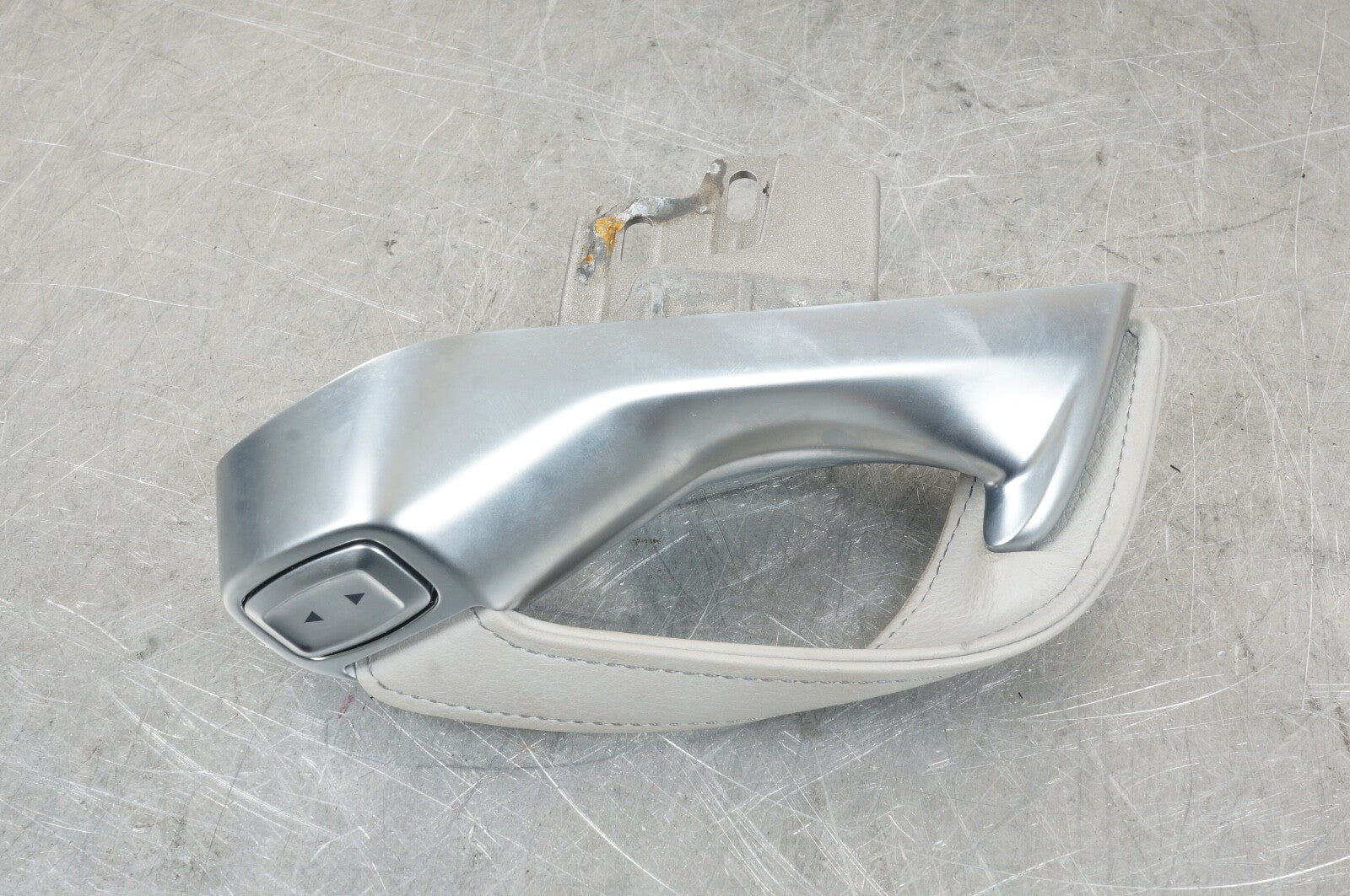 2013-2020 MERCEDES SL CLASS FRONT RIGHT SEAT BELT GUIDE TRIM GRAY W/ SWITCH OEM