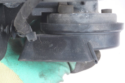 2004–2008 Audi  A8 High & Low Tone Horn Set OEM 8E0951221A 8E0951223A