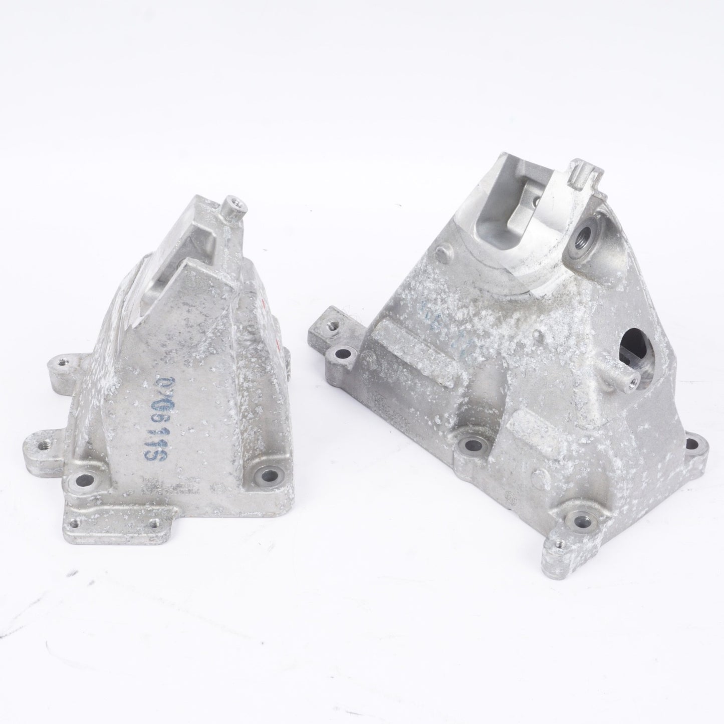 12-13 Mercede W221 S550 RWD Engine Motor Left & Right Mount Bracket Set OEM