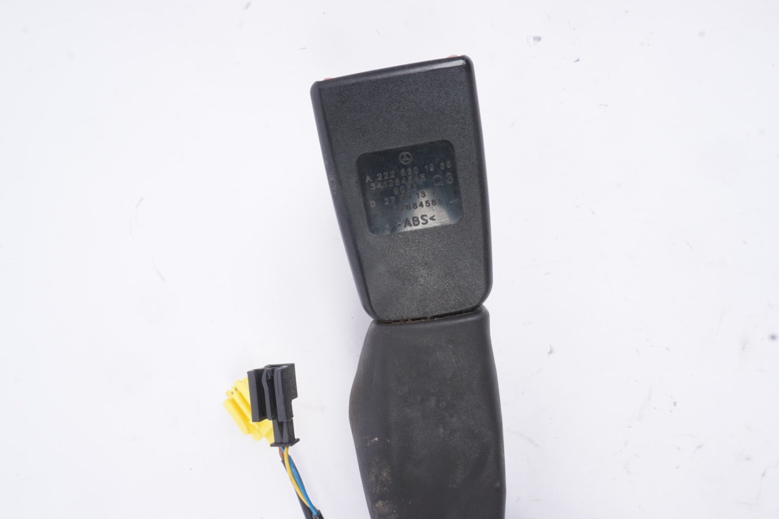 2014 - 2020 MERCEDES S550 S600 FRONT RIGHT SEAT BELT PRETENSIONER 2228601969
