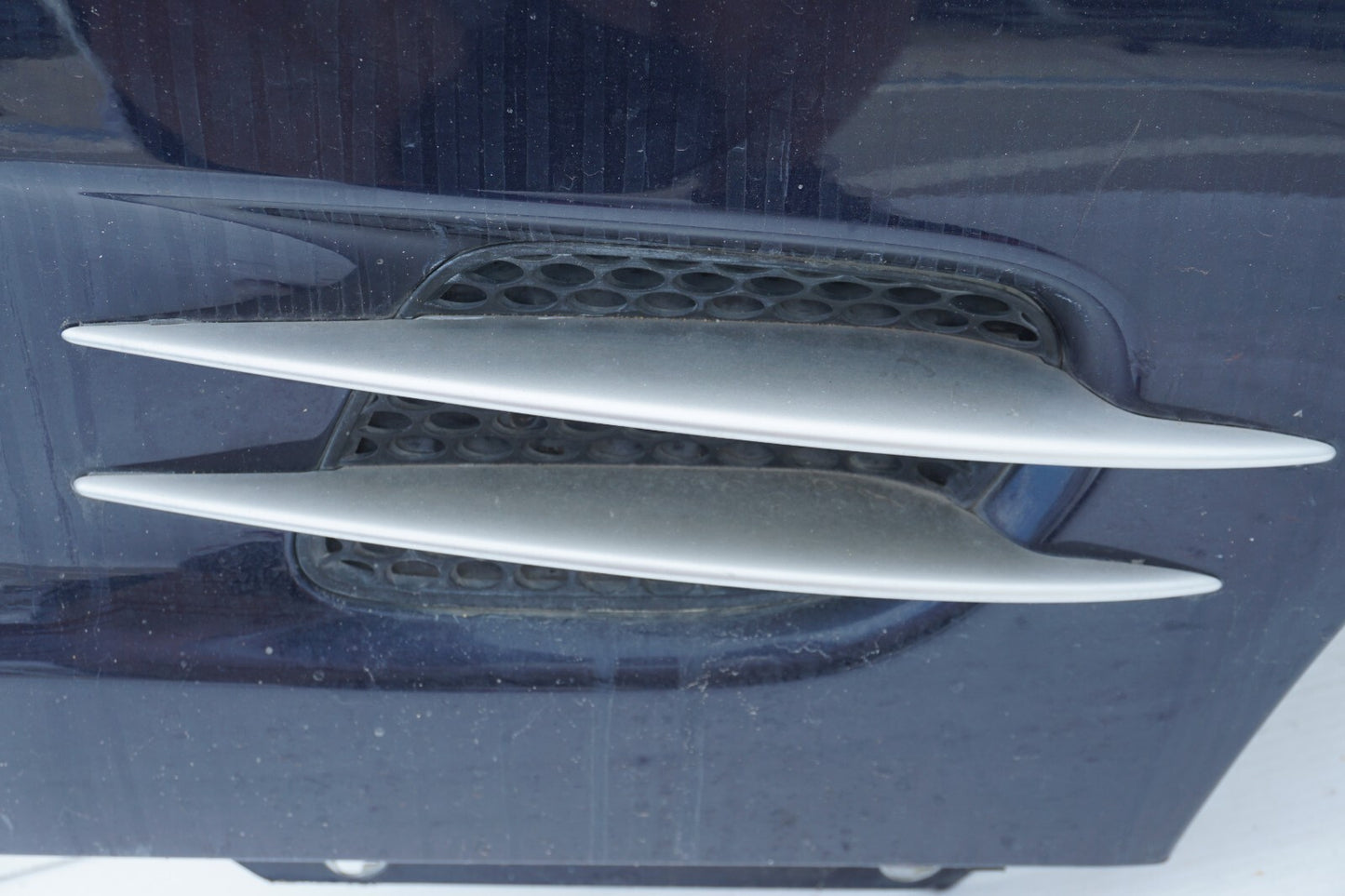 03-08 Mercedes R230 SL500 SL550  Front Fender Right Passenger Side OEM