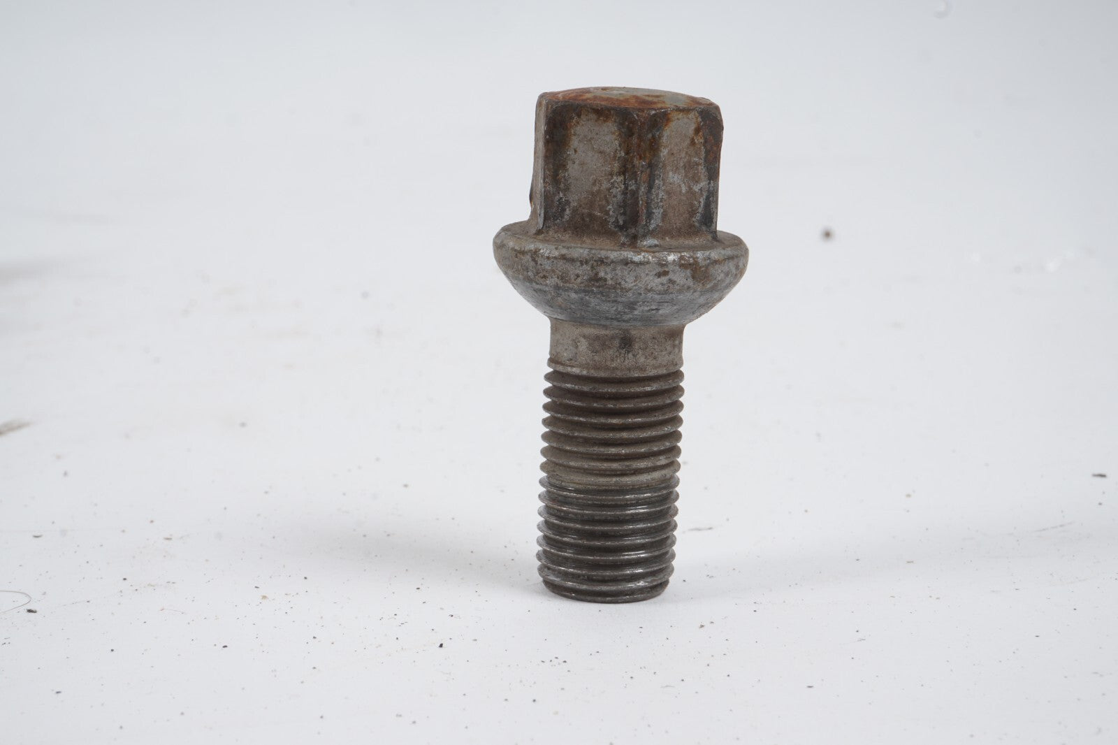 08-14 Mercedes W204 C300 C250 C350 WHEEL LUG NUT BOLTS SET OF 20 OEM