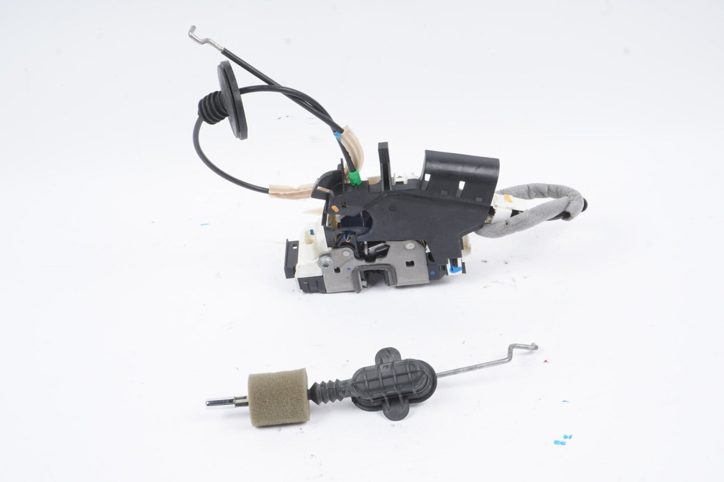 10-17 Mercedes W207 E550 E350 Front Left Side Door Lock Latch Actuator OEM