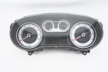 2014 - 2017 Fiat 500L Instrument Cluster Speedometer 51968251 OEM