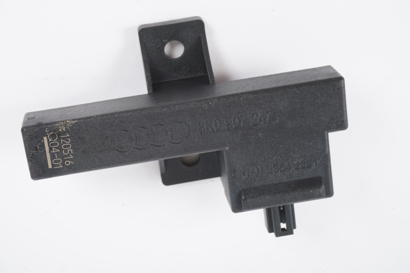 11-17 AUDI A8 A8L S8 KEYLESS KEY LESS ENTRY KEY ANTENNA SENSOR SET OF 2 OEM