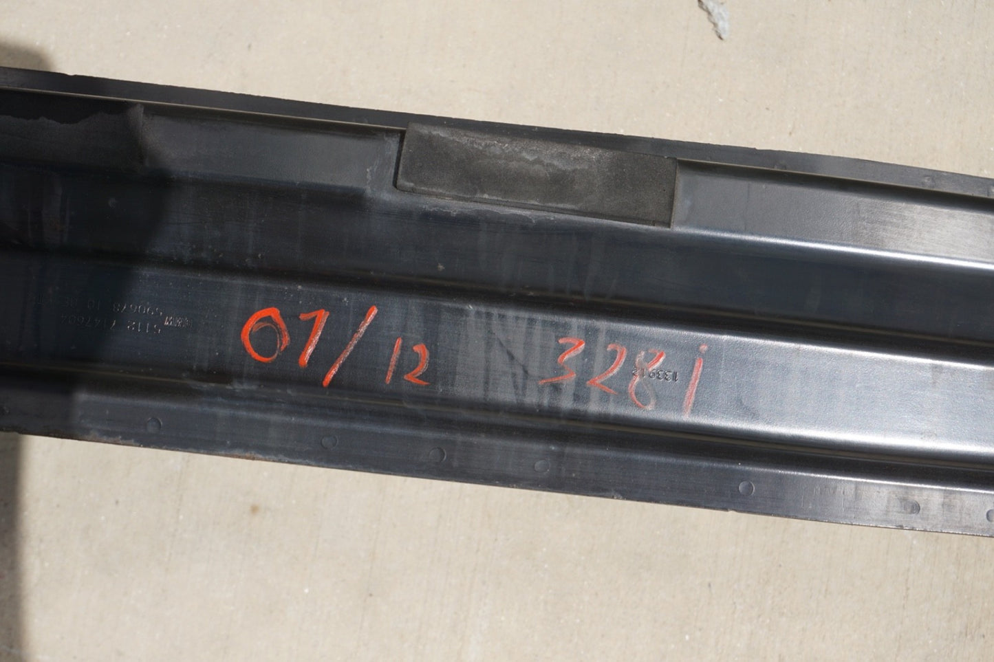 2009-2012 BMW 335I 328I E93 E92 REAR BUMPER REINFORCEMENT 7147604 OEM