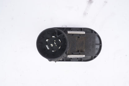 2016 - 2019 NISSAN TITAN TRUCK HITCH CONNECTOR TOW PLUG 7331792