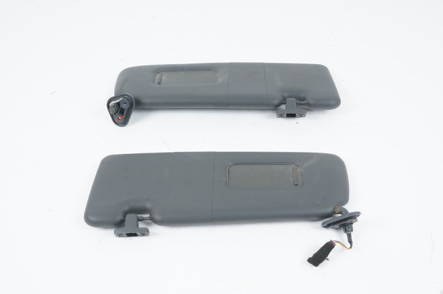 2006 - 2010 BMW E63 650i M6 Interior Sun Visor Left Right Pair