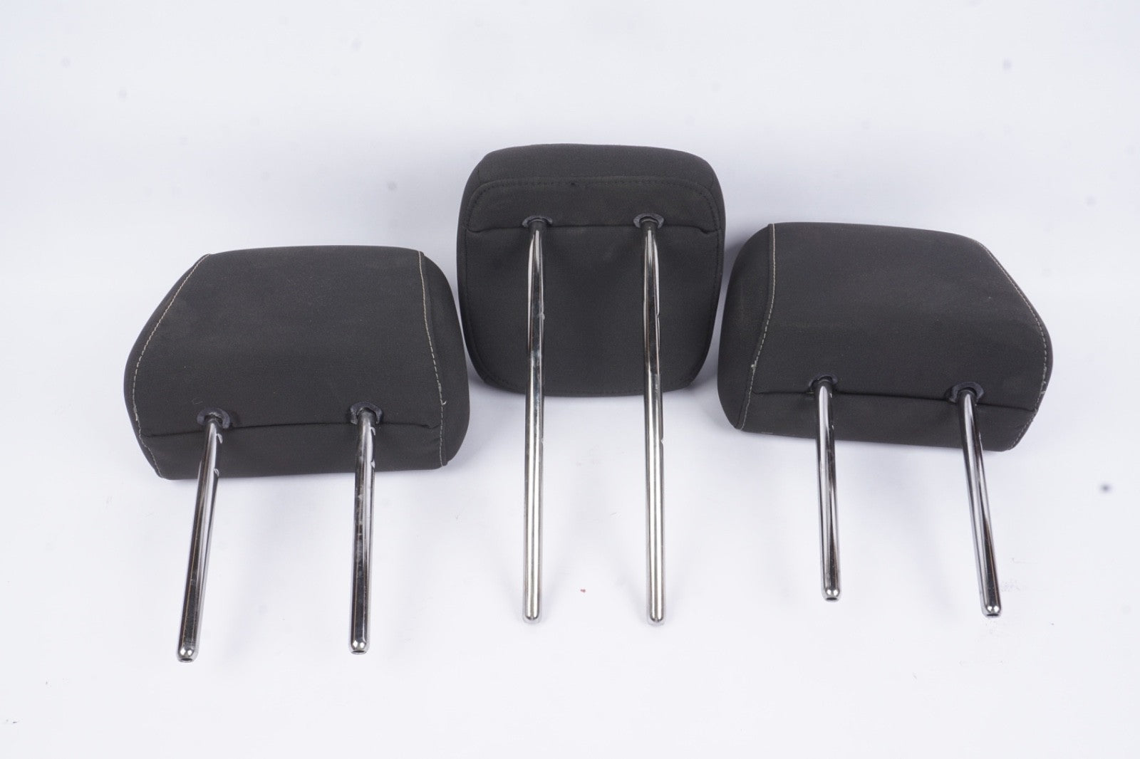2015 - 2018 FORD FOCUS SEDAN REAR CENTER LEFT RIGHT  SEAT HEADREST SET OEM