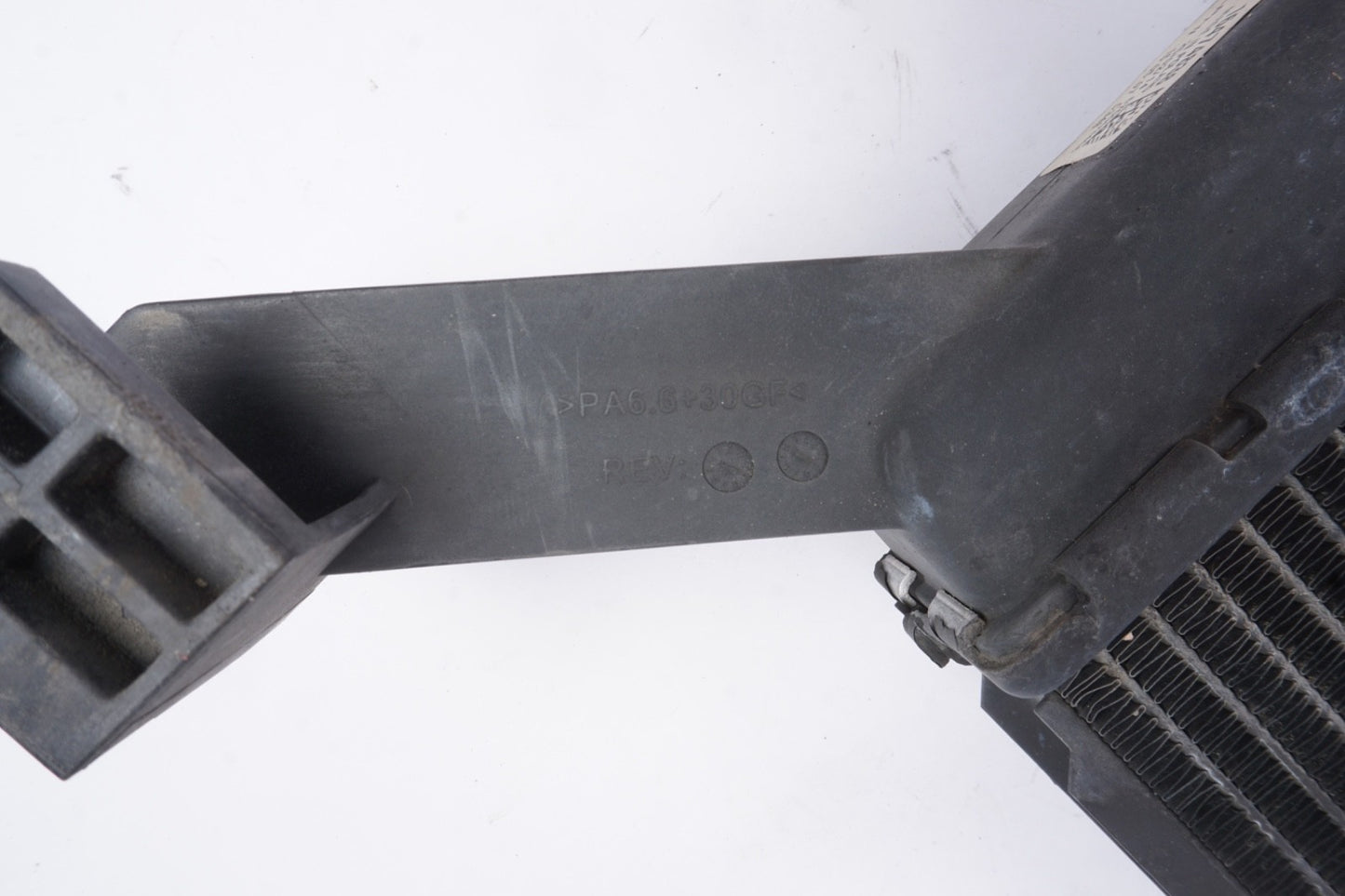 2014 - 2024 MASERATI GHIBLI M157 WATER COOLANT RADIATOR HEAT EXCHANGER OEM
