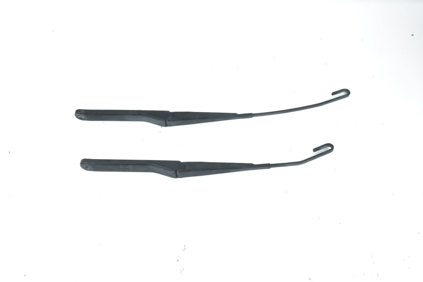 2003-2008 BMW Z4 E85 WINDSHIELD WIPER ARM LEFT & RIGHT OEM