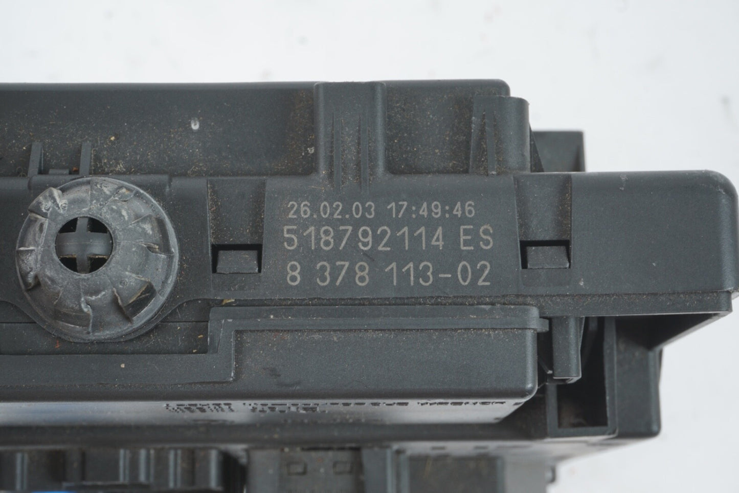 03-06 BMW Z4 E85 E86 Interior Dash Fuse Power Relay Junction Box 8378113 OEM