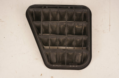 06-10 MERCEDES R350 R500 W251 REAR RIGHT PASS SIDE QUARTER AIR VENT OEM
