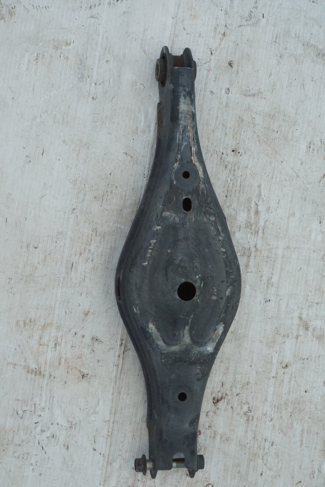 2014 - 2017 HONDA ODYSSEY REAR LEFT DRIVER SIDE LOWER CONTROL ARM  OEM