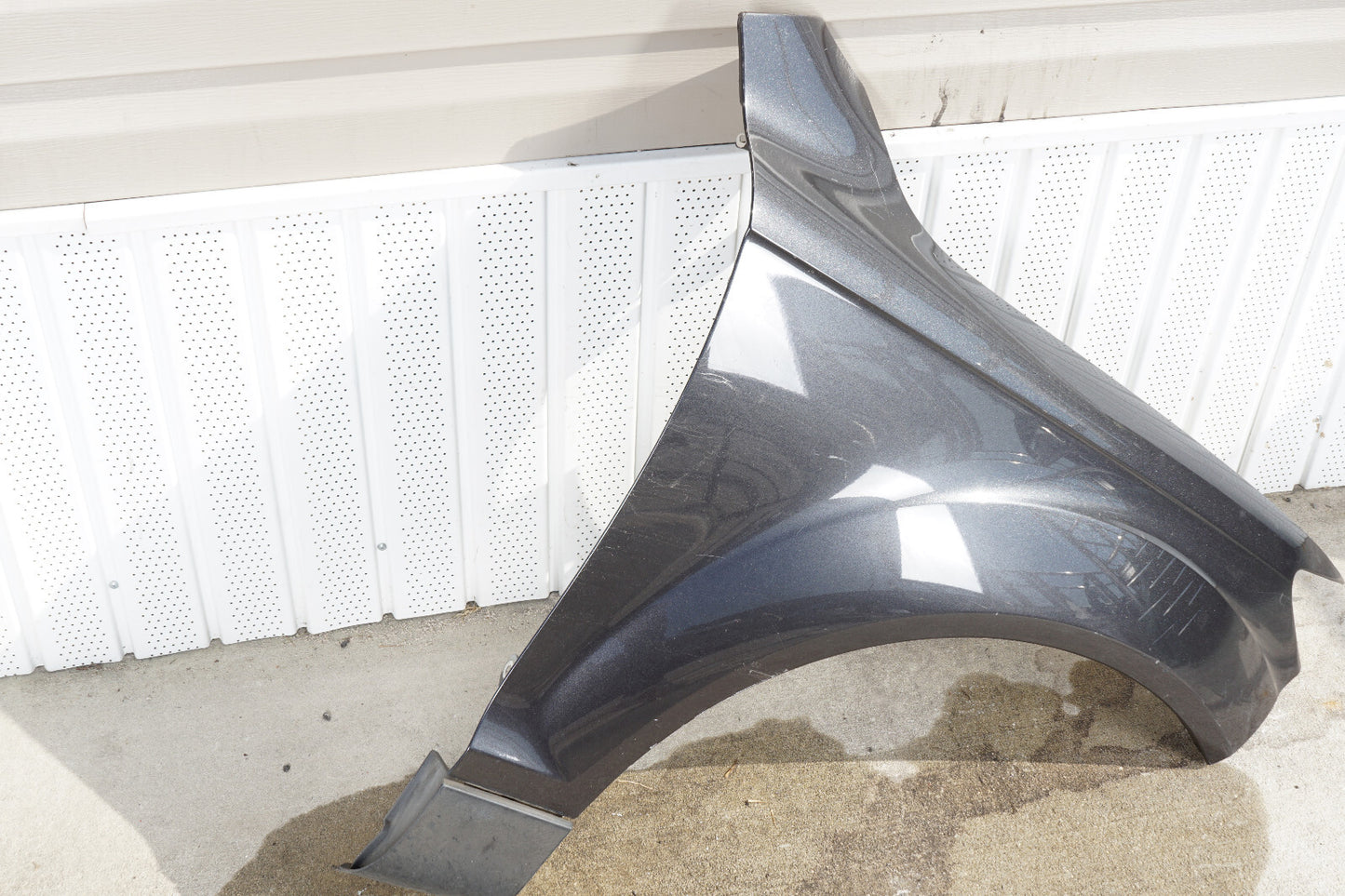 2007 - 2009 AUDI Q7 FRONT FENDER RIGHT PASSENGER SIDE OEM
