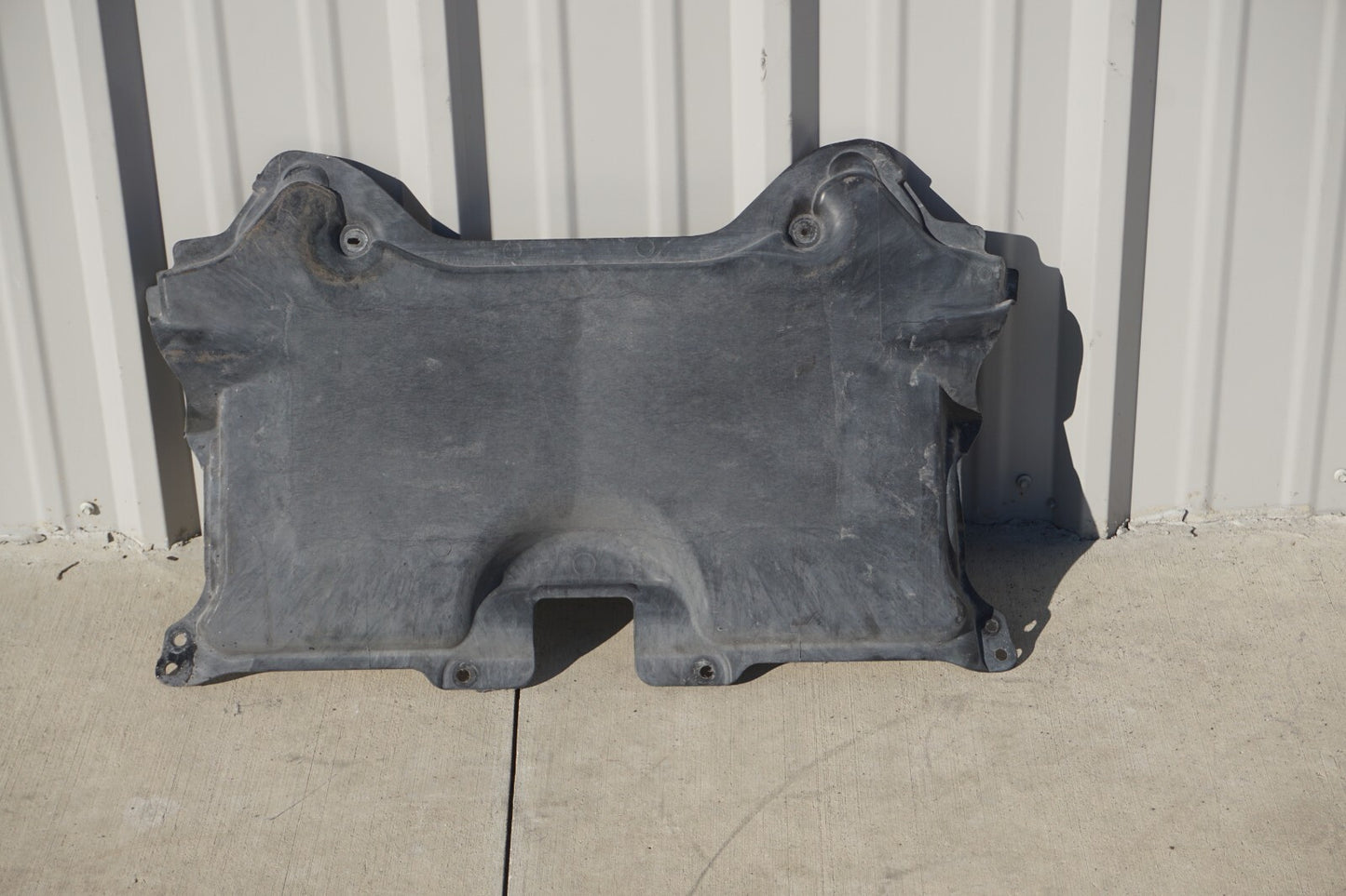 08-14 Mercedes W204 C250 C300 Engine Cover Splash Shield Guard 2045242430 OEM