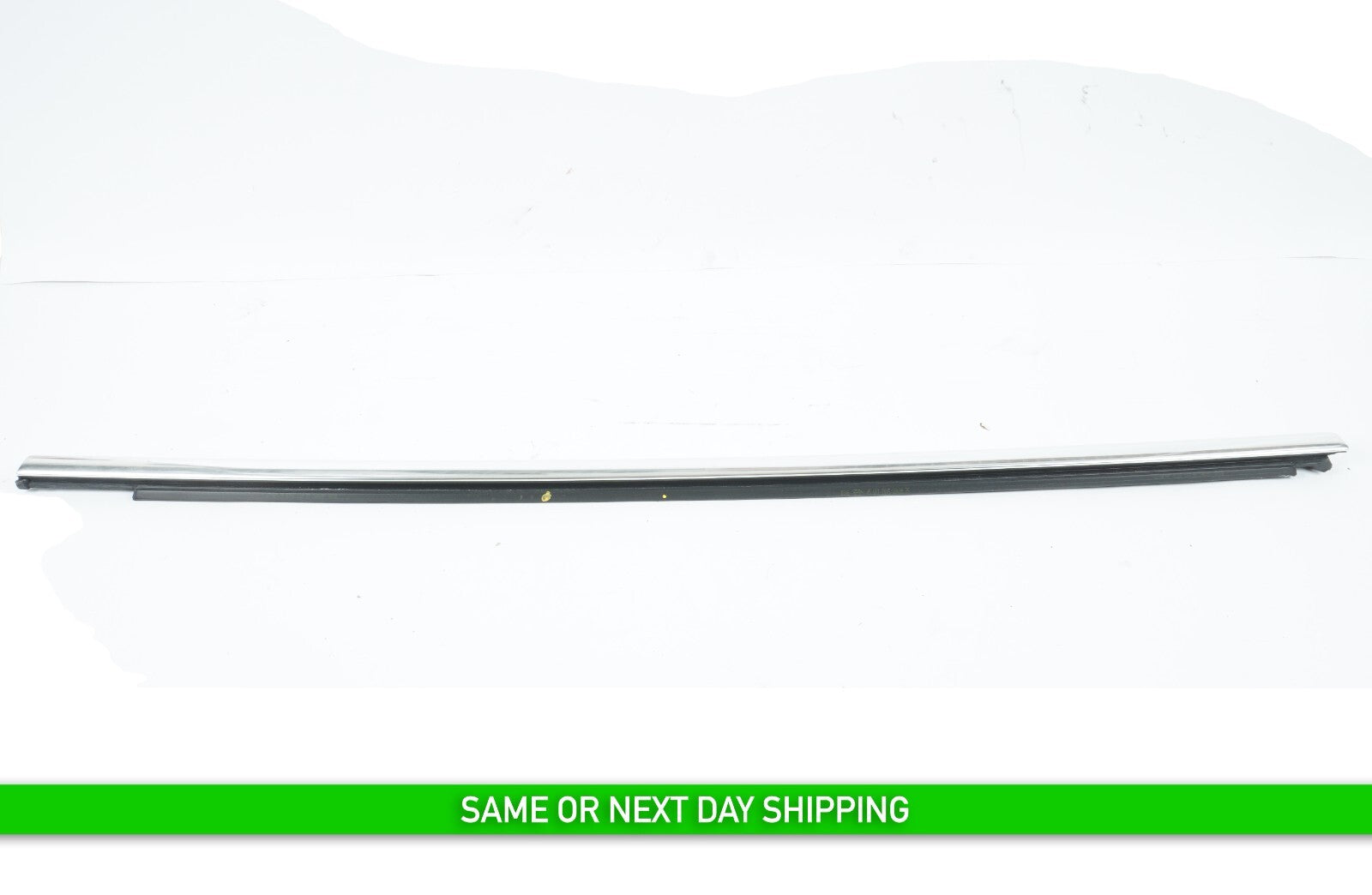14 - 17 MASERATI QUATTROPORTE REAR LEFT DRIVER SIDE DOOR WINDOW BELT MOLDING OEM