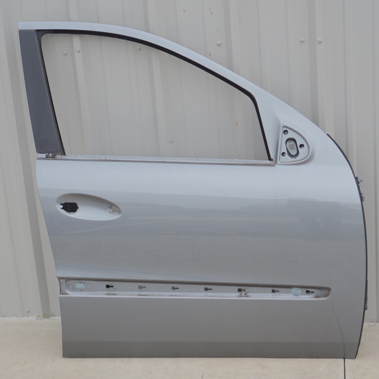 06-11 Mercedes W164 ML63 ML350 ML500 FRONT RIGHT PASSENGER SIDE DOOR SHELL OEM