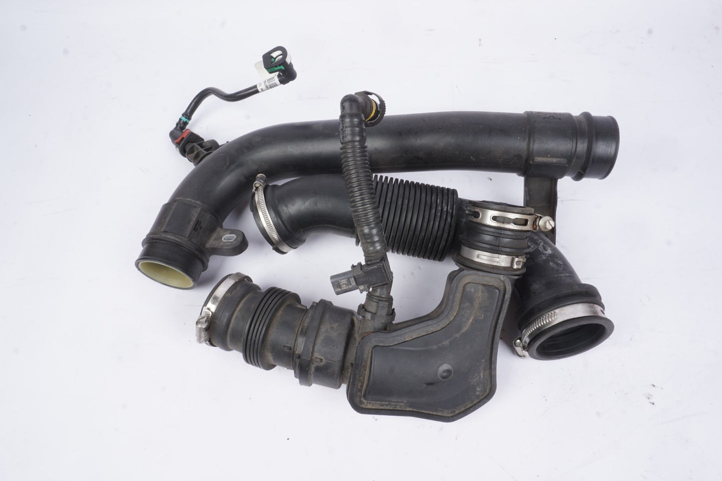 2015 - 2018 Ford Focus 1.0l Intake Duct Hose Pipe OEM