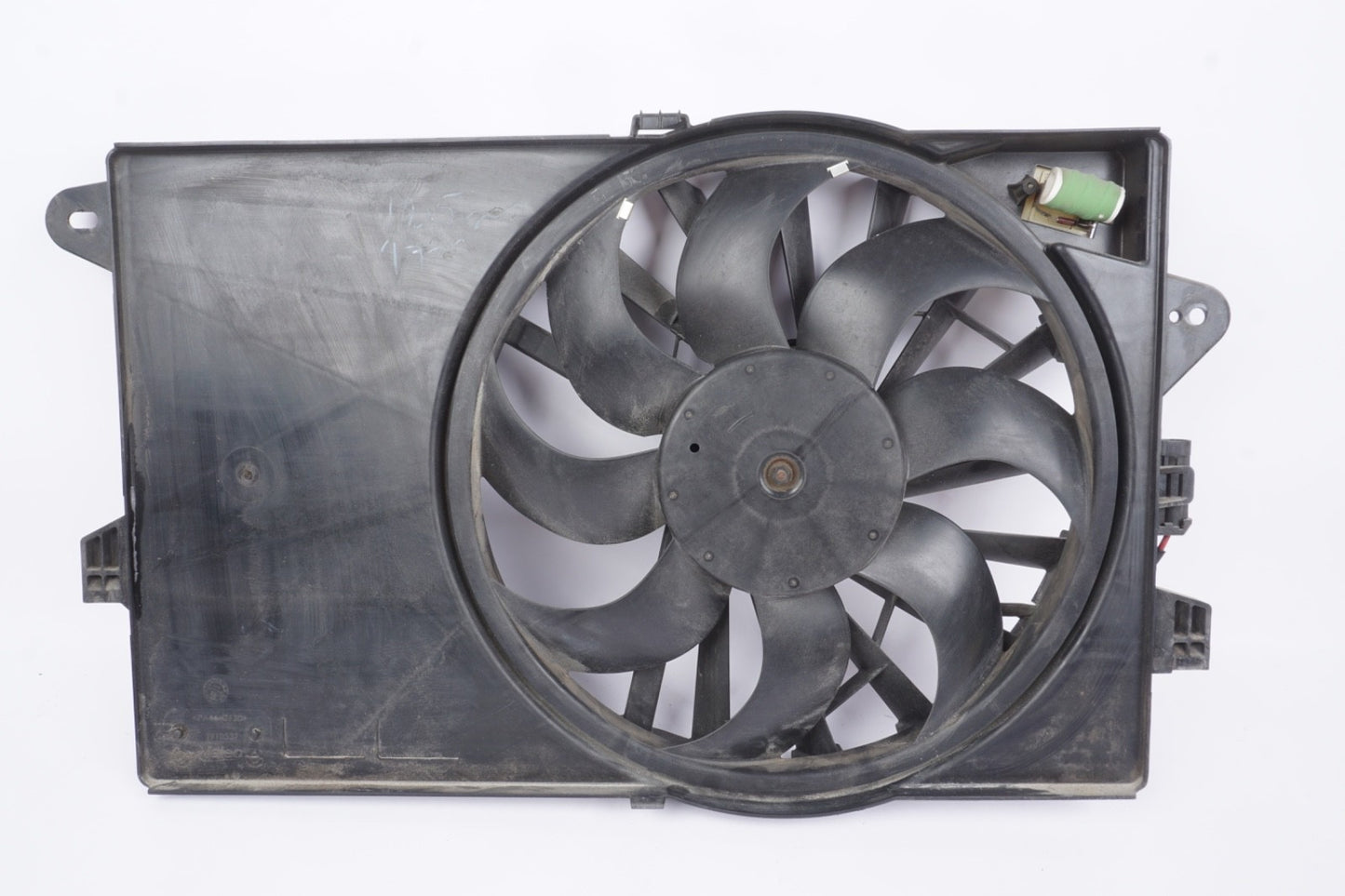 2012 - 2018 FIAT 500  FRONT RADIATOR COOLING FAN OEM  # 52014999AC