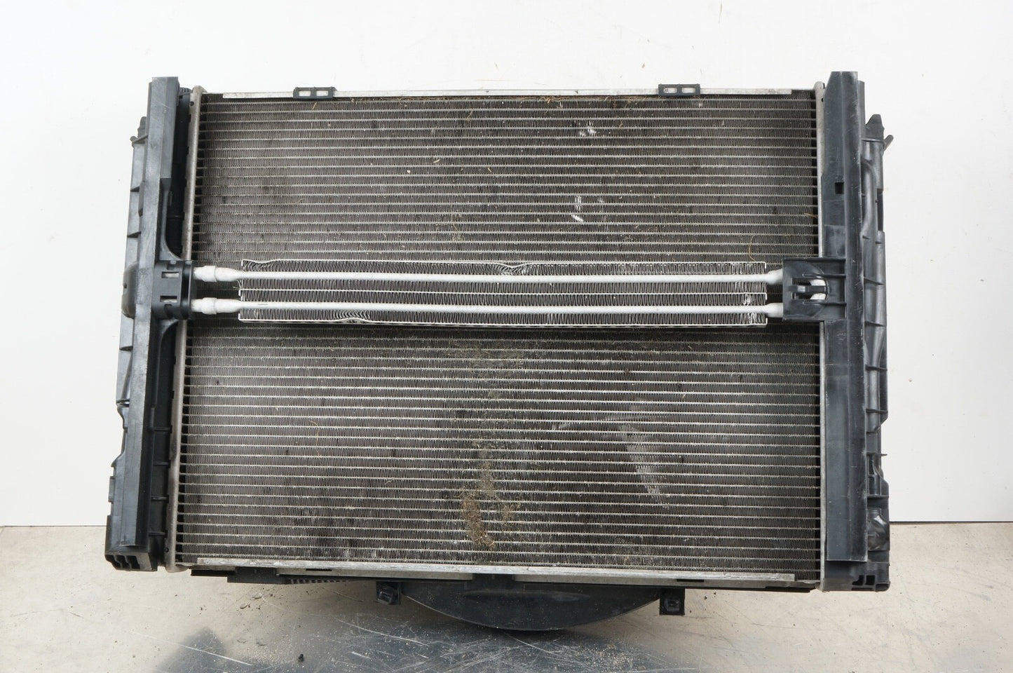 07-13 BMW E90 328i Engine Cooling Radiator Far Radiator Condenser