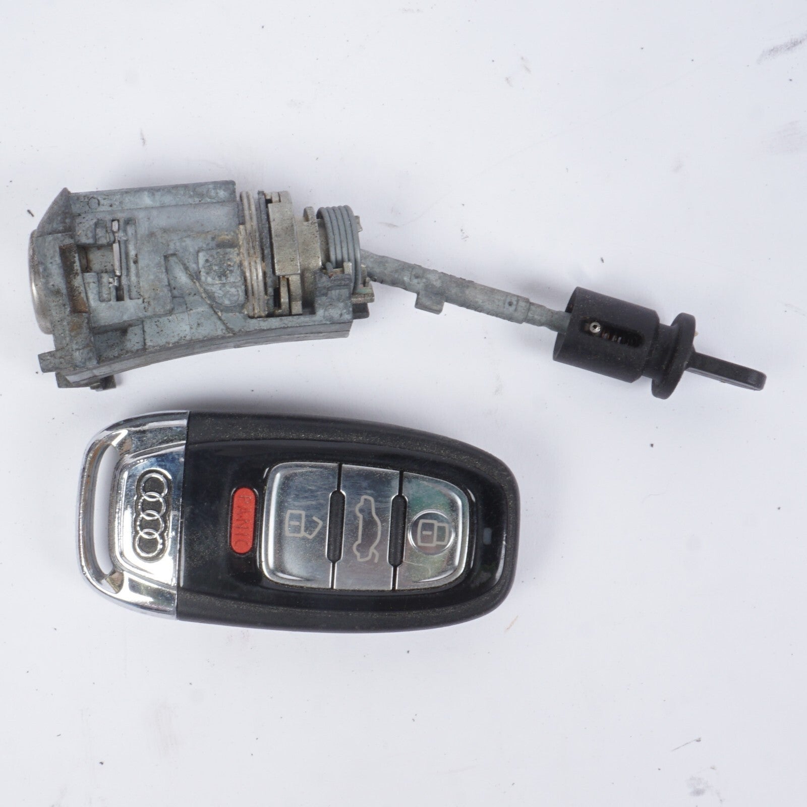 2012 - 2017 AUDI A7 S7 Ignition Set Key & Lock OEM