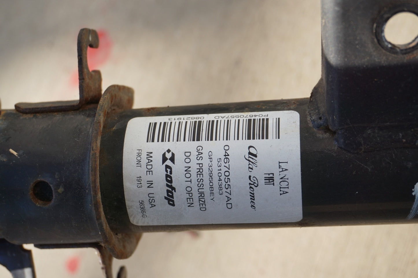 2012 - 2019 Fiat 500 Front Left Shock Absorber 68237653AA OEM 10k
