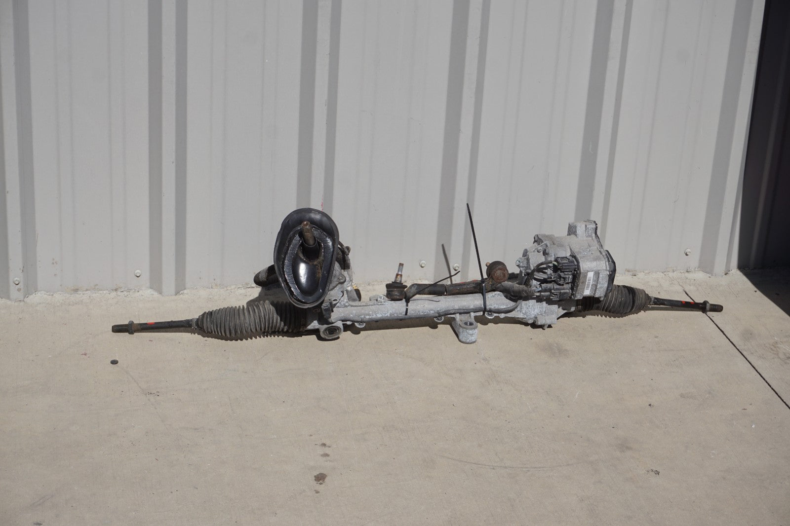 2017-2018 Ford Focus Electric Power Steering Gear Power Rack and Pinion OEM