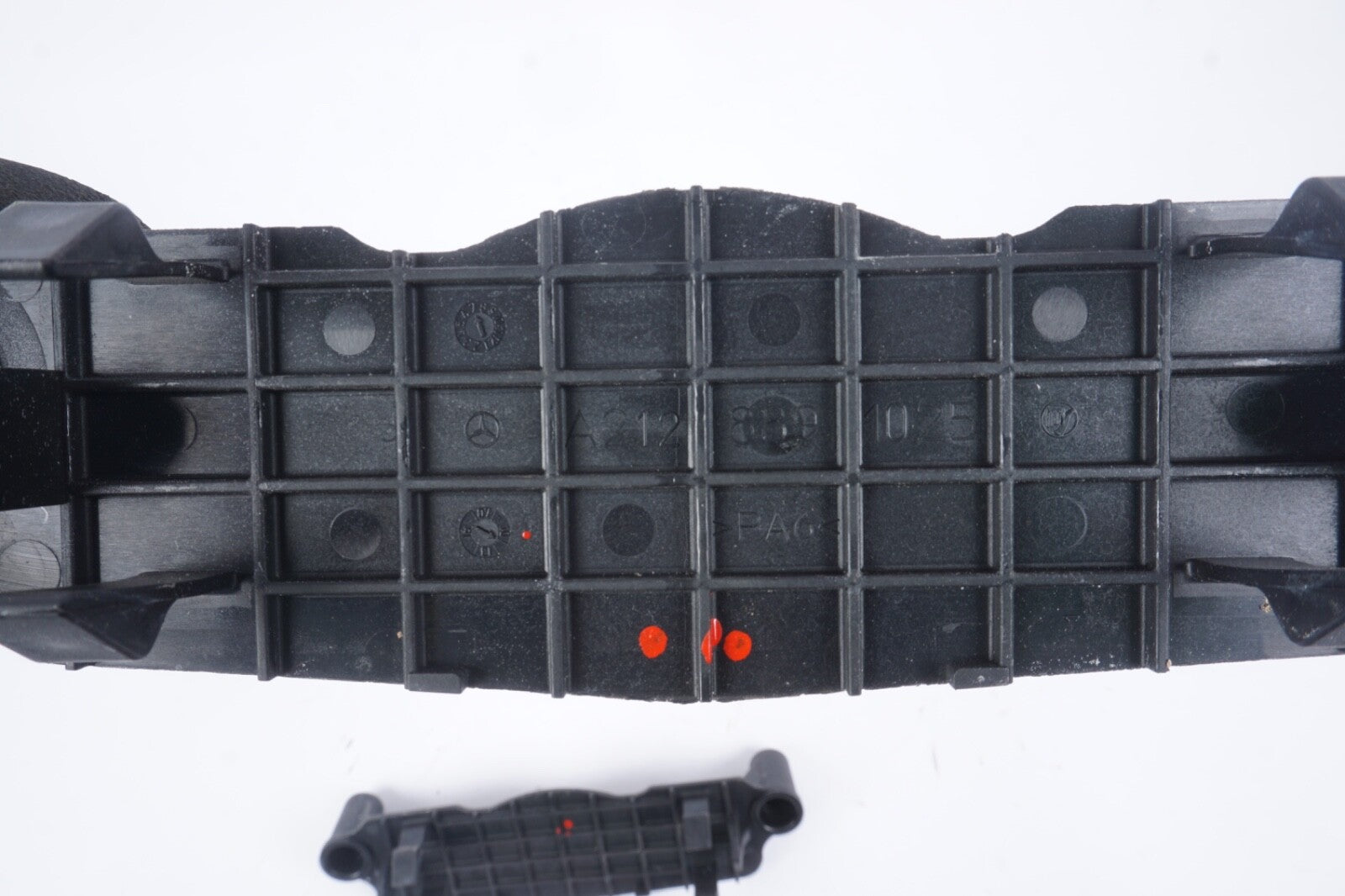 2012-2015 MERCEDES-BENZ E350 C350 - HOOD Hinge Cover 2128891025 PAIR