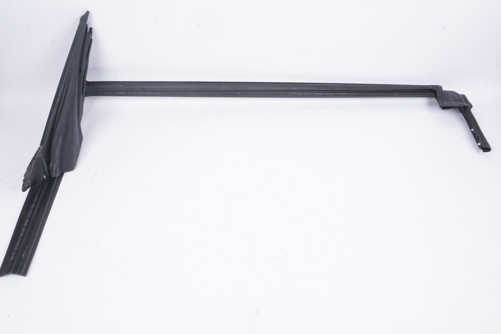 2021 - 2025 BMW 430i M440 M4 COUPE CONVERTIBLE RIGHT DOOR SEAL GASKET