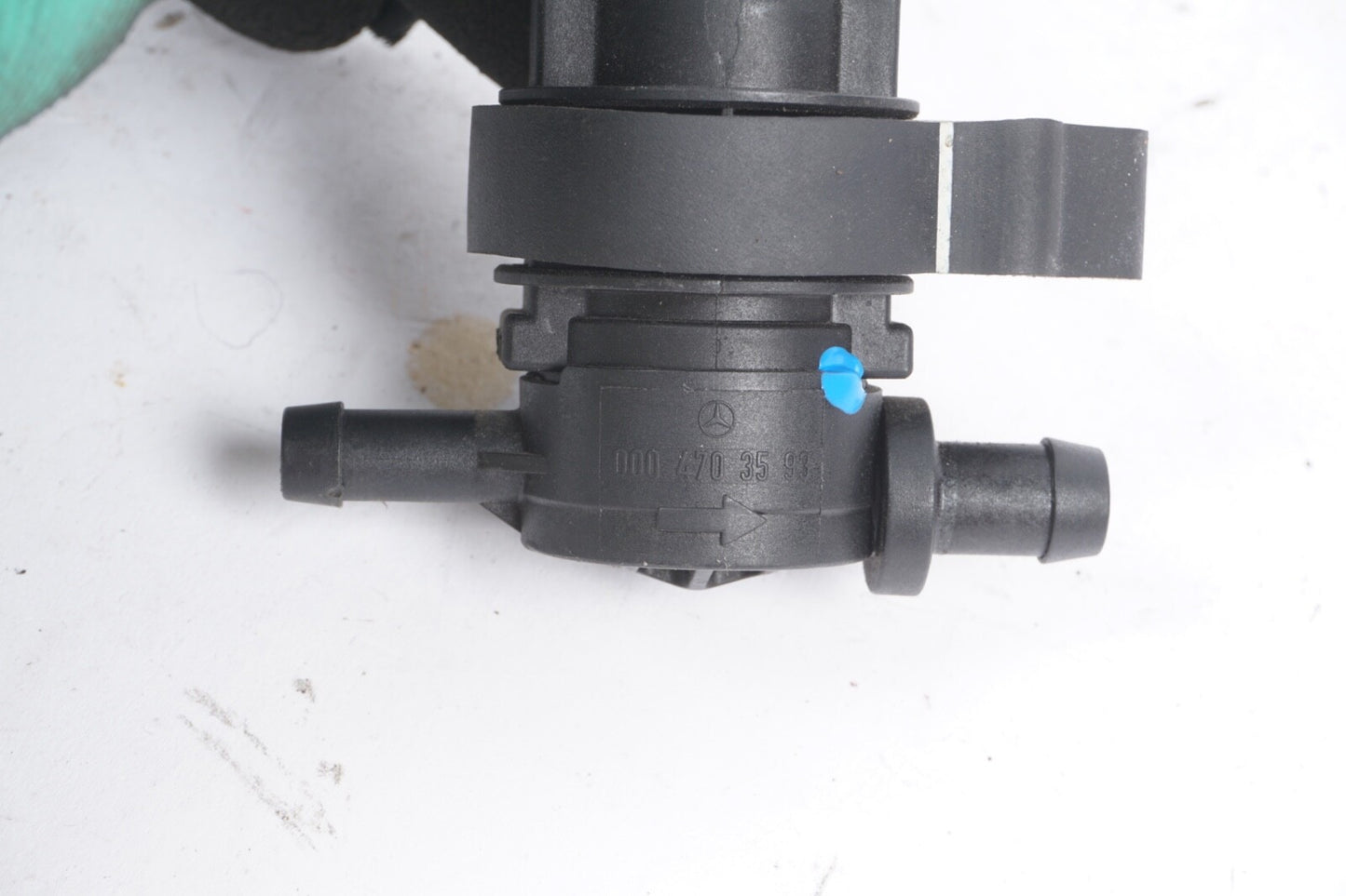 03-06 Mercedes W209 CLK320 E350 Vapor Emission Purge Valve 0004703593 OEM