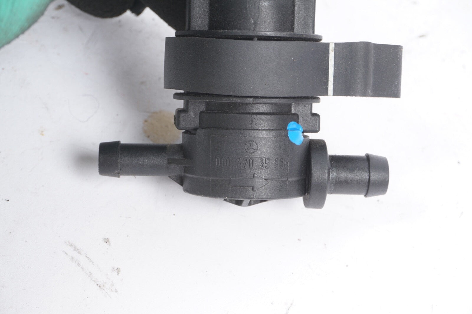 03-06 Mercedes W209 CLK320 E350 Vapor Emission Purge Valve 0004703593 OEM