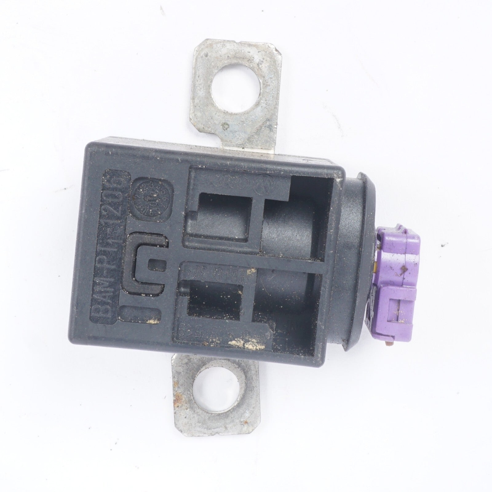2004  - 2010 Audi A8 A8L Junction Fuse Cut Off OEM
