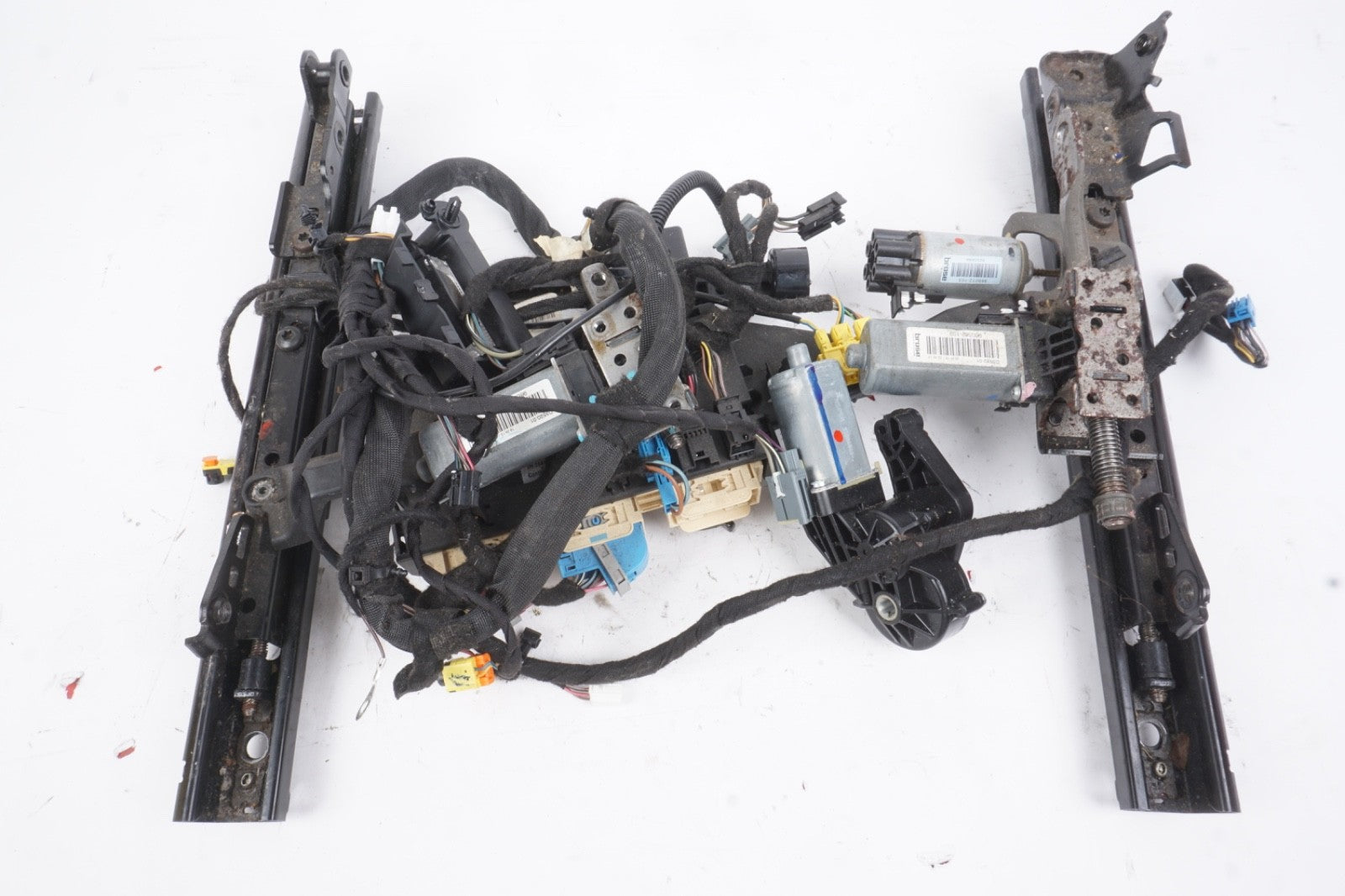 2013 - 2016 Mercedes GL450 X166 Front Left Lower Seat Track Frame OEM