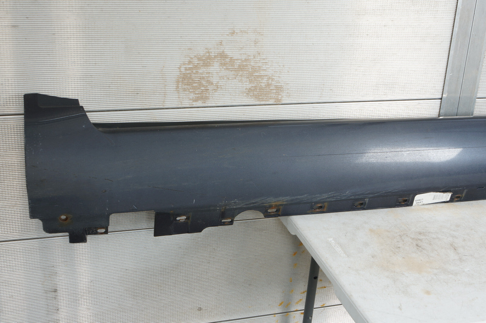 2004 - 2010 AUDI D3 A8L LEFT DRIVER SIDE ROCKER PANEL SKIRT MOLDING OEM