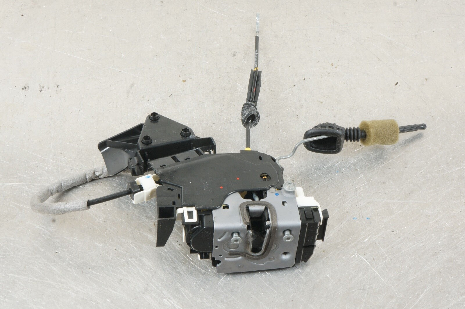 08-20 Mercedes W207 E350 C300 Front Right Side Door Lock Latch Actuator OEM