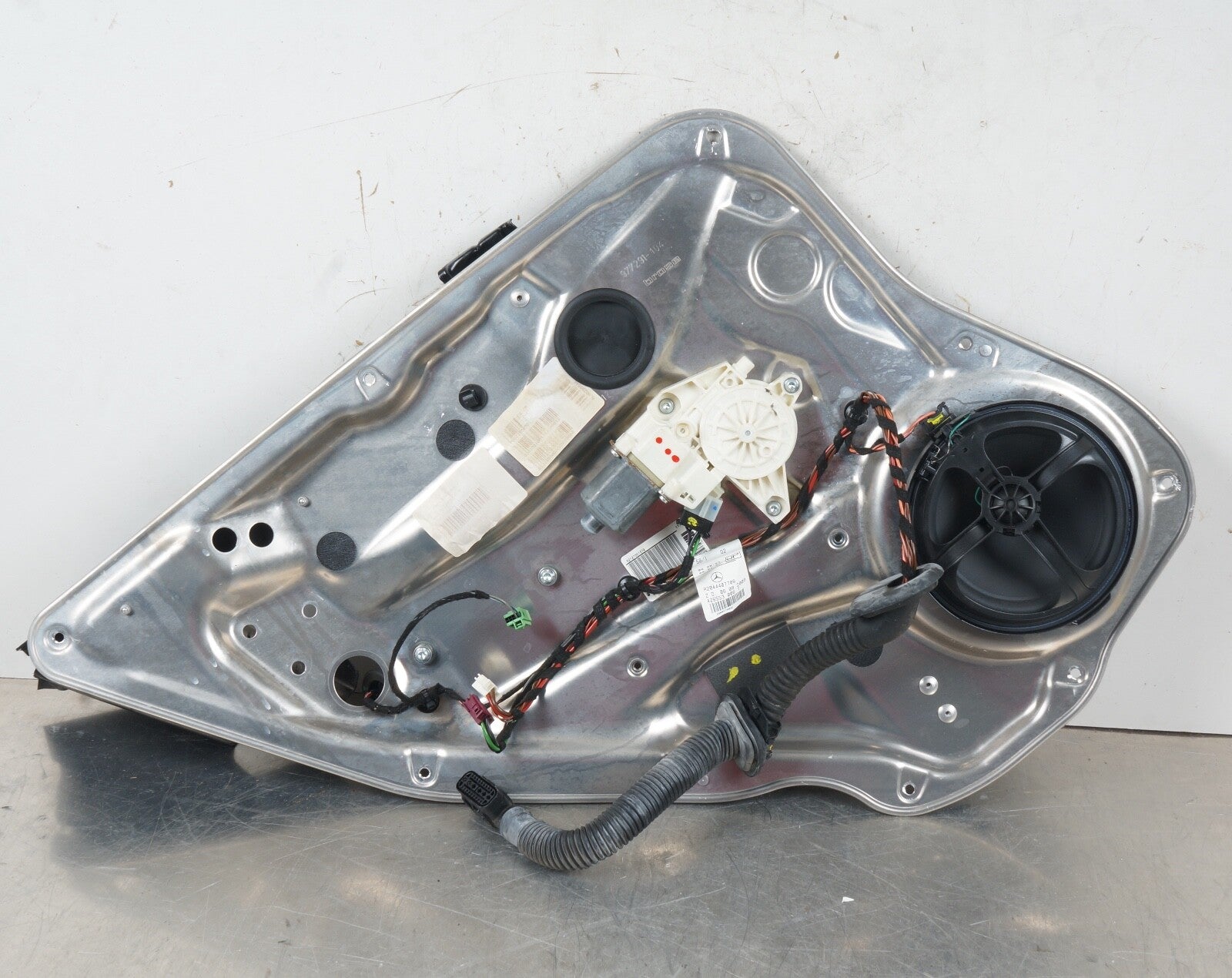 08-14 Mercedes Benz C300 C350 C63 LH Left REAR Window Regulator OEM