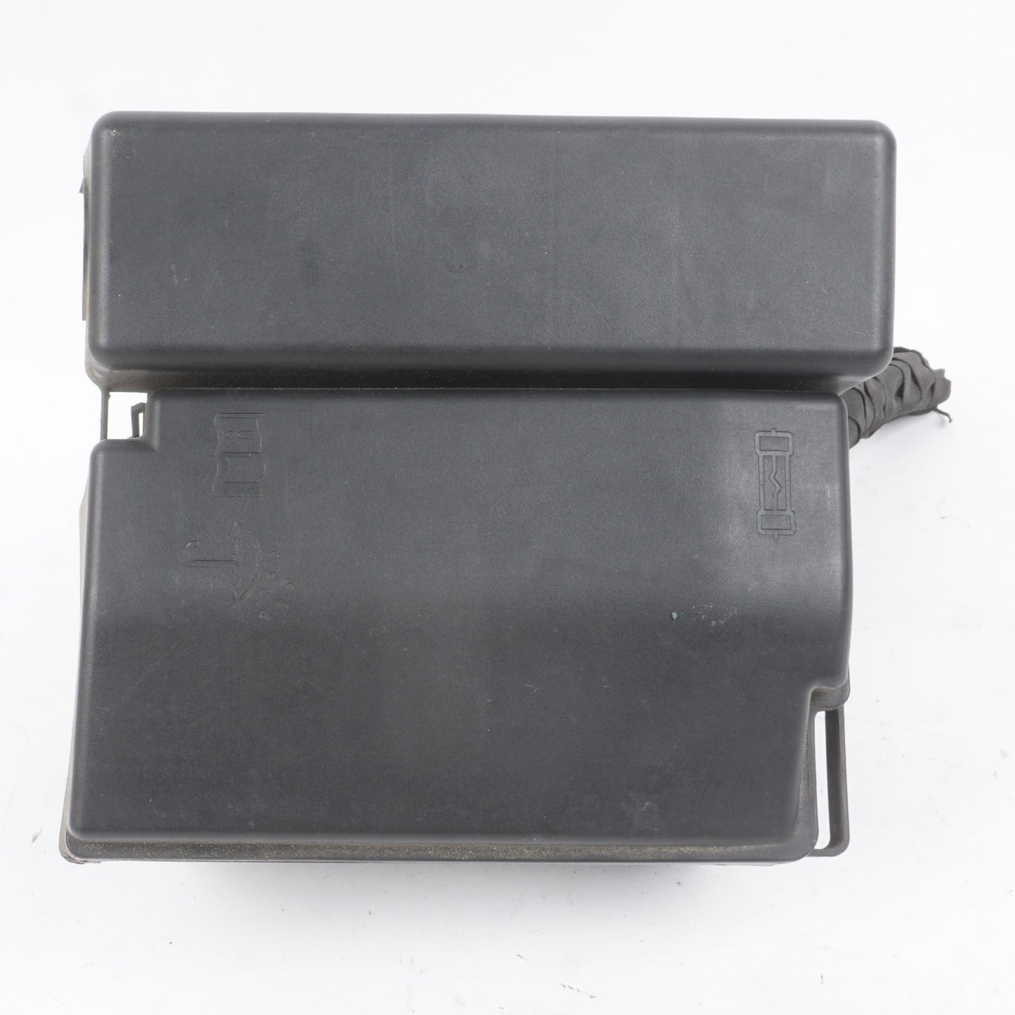 2014 - 2017 Volkswagen Passat Fuse Relay Box OEM